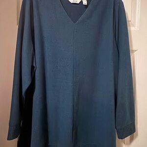 Elegant V-Neck Sweater in Blue